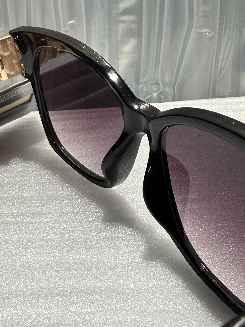 Women’s True Religion Cat Eye Sunglasses Black & Gold Square Oversized-NWT